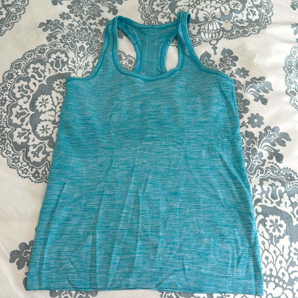 Lululemon light blue  tank size 6
